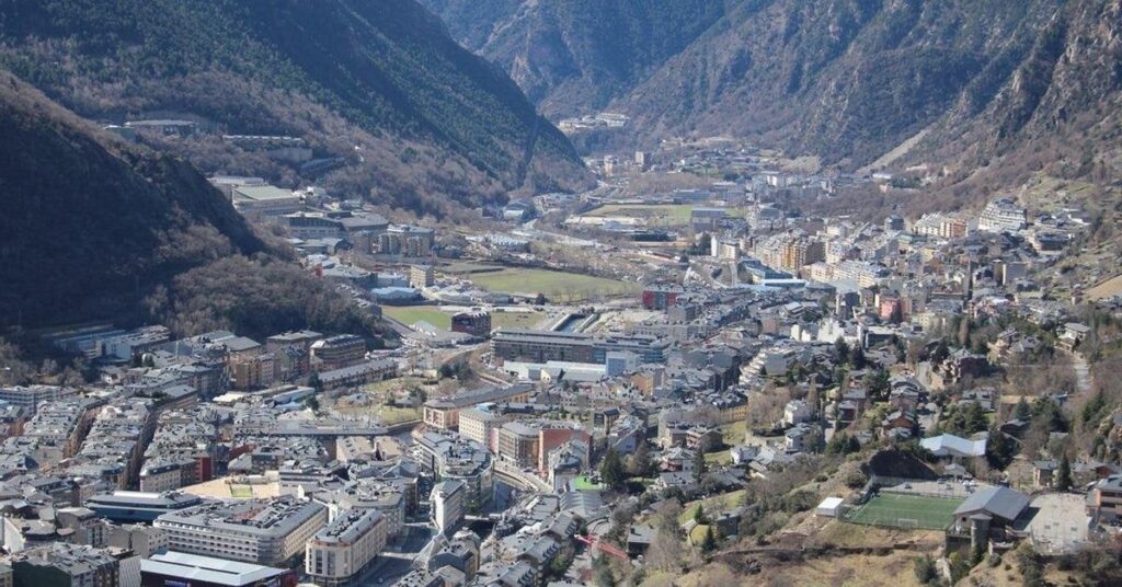 スペインで住宅対策に反響、ユーザーは政府を極左と呼ぶ