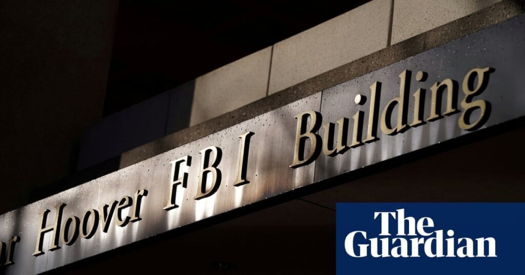 FBI、2016年にトランプ氏に助言したロシア生まれのアナリストの米国内の自宅を捜索