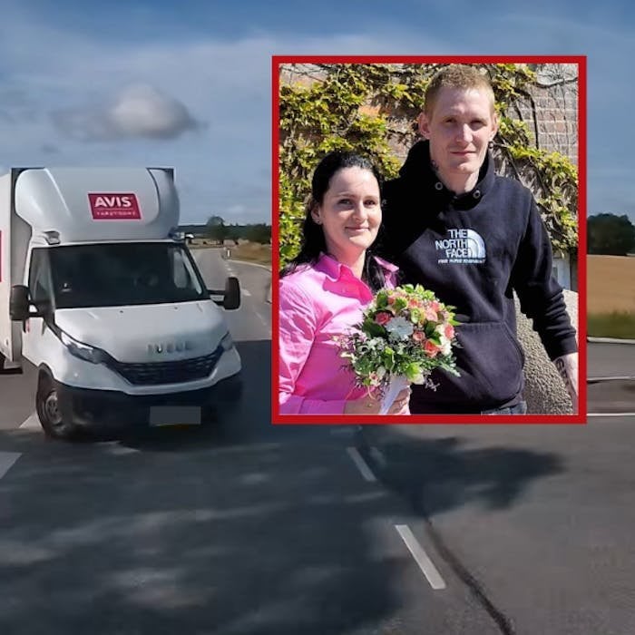 不気味なビデオを共有：今から死にます [voldsom trafikulykke, hvor den ene part ser på sin telefon i stedet for at holde øje med trafikken]