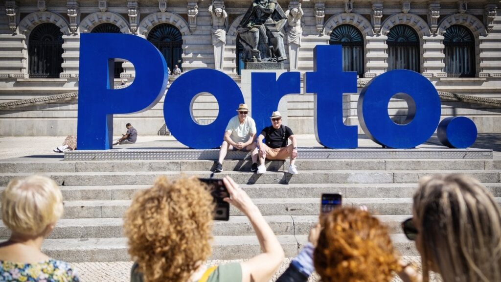ポルト、観光客で最も混雑するヨーロッパの都市トップ10に