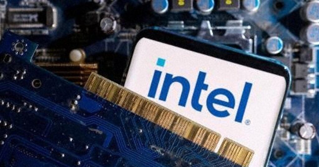半世紀ぶりの下落率、米インテル株「赤字」で26％安