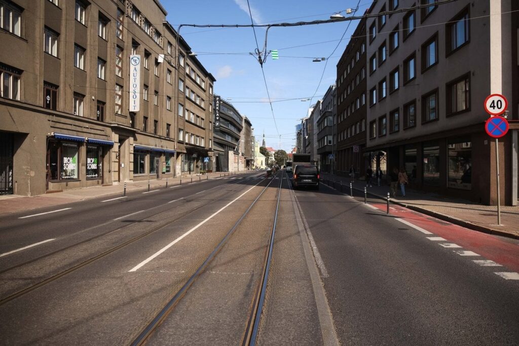 パルヌ道路のこの区間は夏までにヨーロッパの通りになる可能性があったが、運輸委員会はそれに反対した