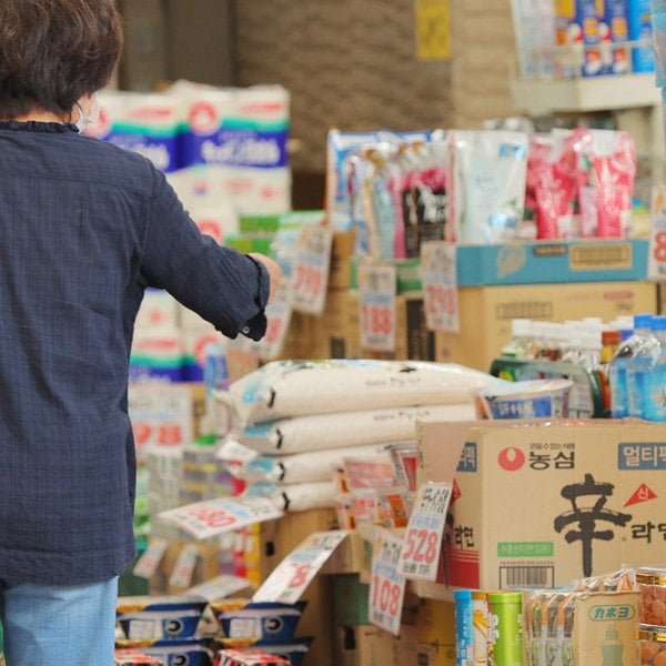 「ステルス値上げ」ラッシュが庶民を襲う…価格改定に消費者ウンザリ、中身減しか打つ手なし ― 節約傾向は顕著