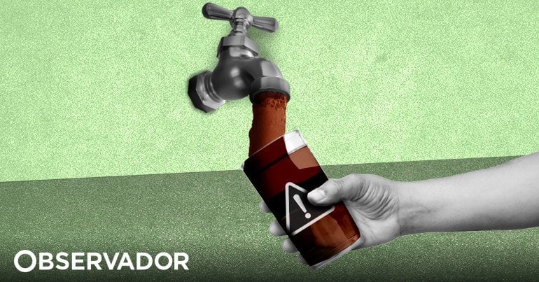 セトゥーバルでは水道水が下水で汚染され、9人が病気になった。住民らは自治体の警告に時間がかかりすぎると非難