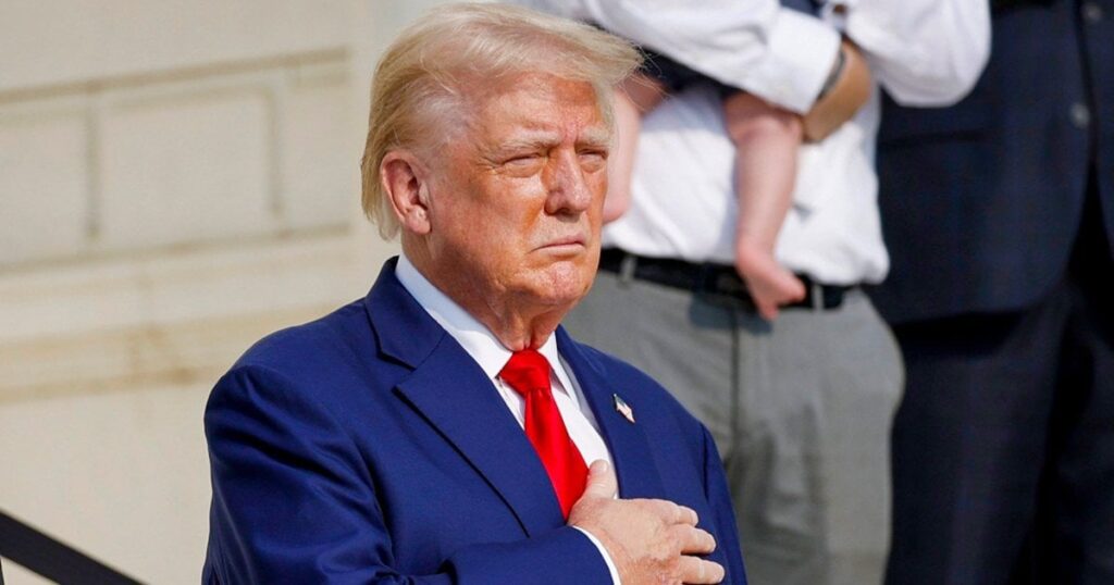 アーリントン国立墓地でのトランプ氏の「事件」がなぜ重要なのか