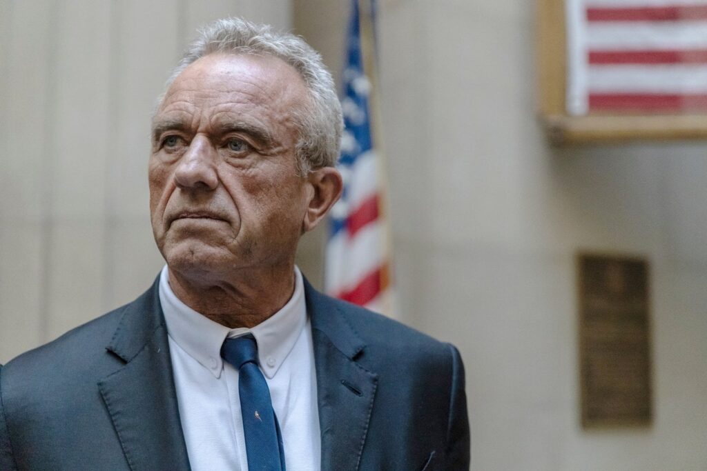 ロバート・F・ケネディ・ジュニアが米大統領選挙から撤退し、トランプ氏を支持