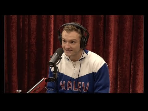 アリ・マッティがジョー・ローガンのポッドキャストに出演しました。
