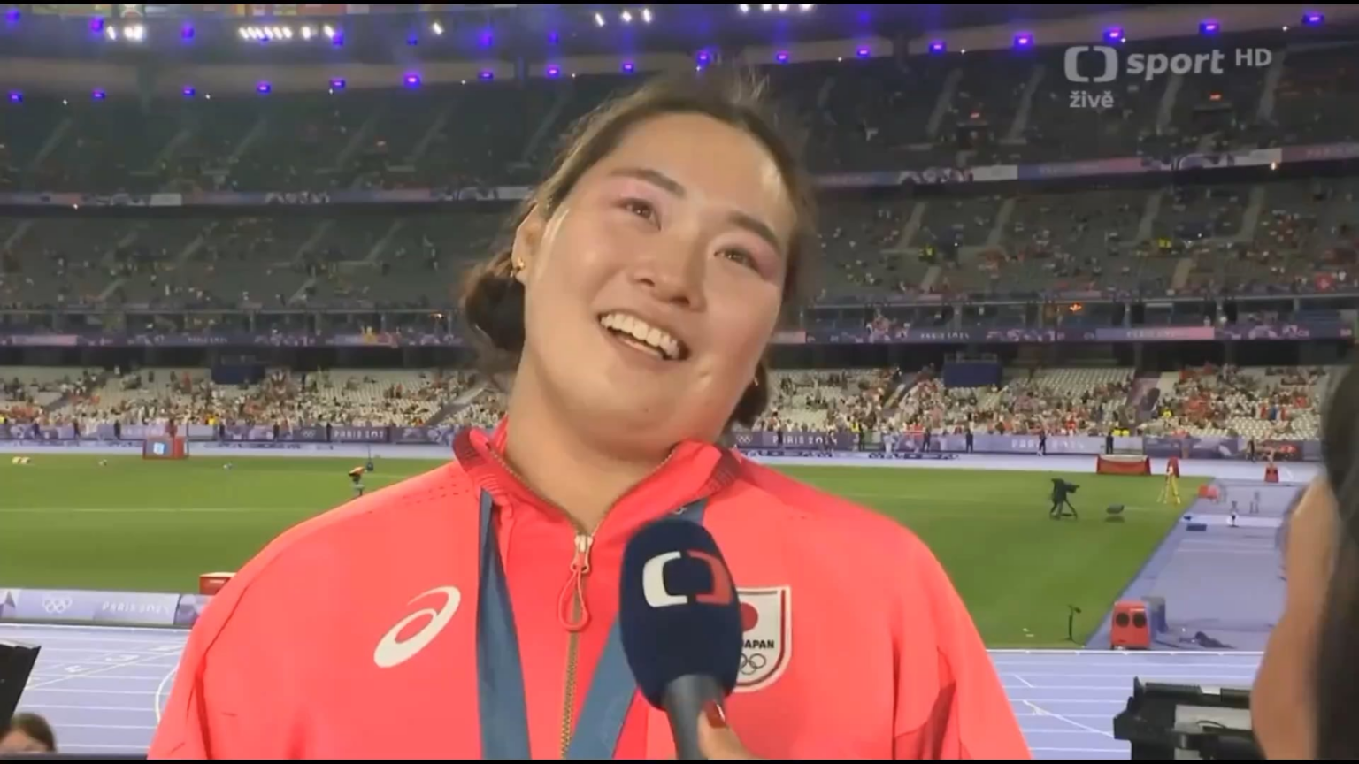 北口遥香選手はパリオリンピックやり投げ金メダリストです。彼女のチェコ語は上手ですか？