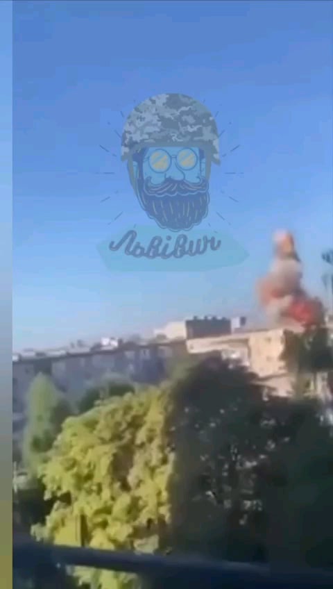 ロシアのシャヘド無人機がルーツクの住宅街にあるブロックハウスを直撃した。