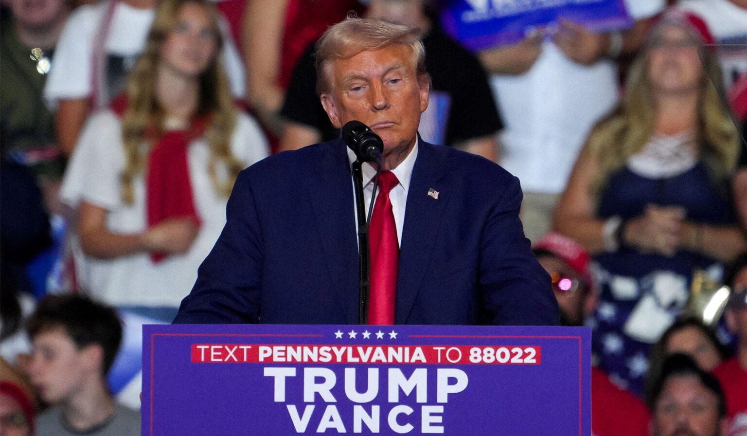 トランプが遅れているのは、マスコミがカマラを大々的に宣伝しているからではなく、トランプが不人気だからだ