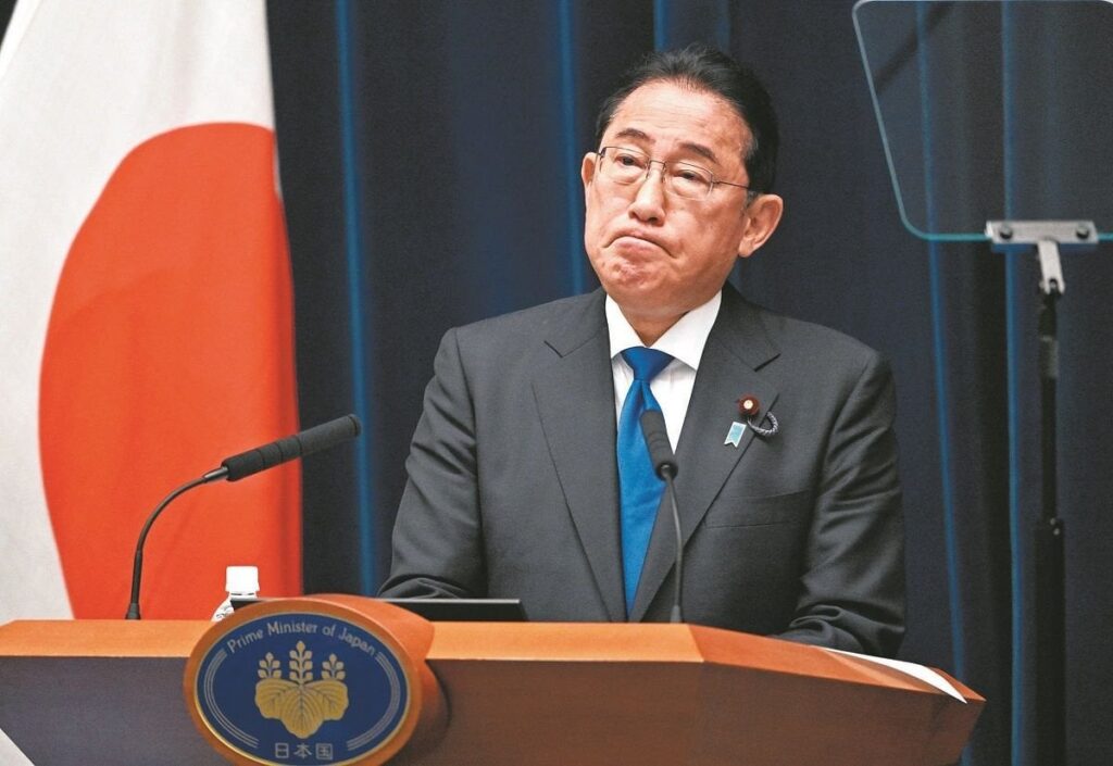 突然の岸田首相不出馬表明に「看板変えても…」「早期解散が狙い？」 政界で飛び交う批判や思惑