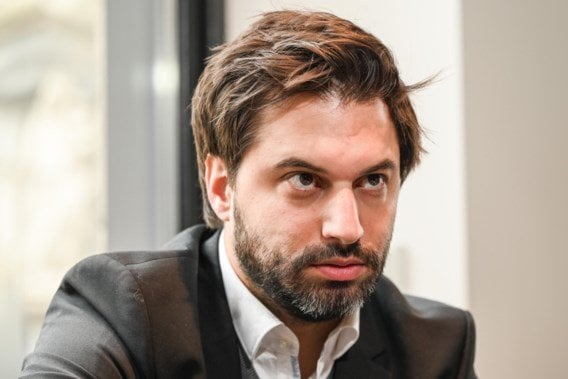 90億減税、60億増税：これがデ・ウェバー氏の最終提案だった [De Standaard]
