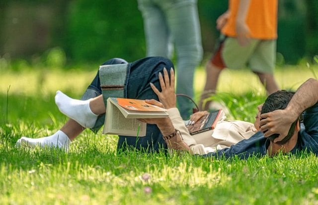 ブルガリアの読書人口はヨーロッパで25位です。よく本を読みますか？