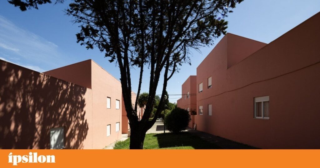 住宅: SAAL は再現できない経験でしたが、現在に向けて教訓を与えることができました。 報告