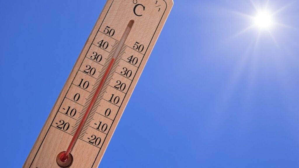 相次ぐ40℃超え｢この暑さ､いつまで続くのか？｣ — ｢過去最も暑い夏になるかもしれない｣理由とは