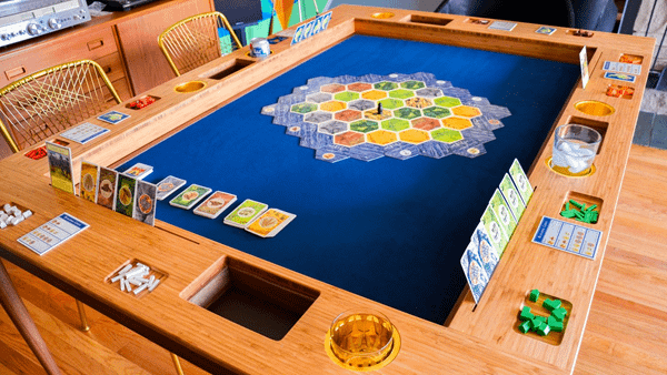 ボードゲームテーブル（Brettspieltisch）のおすすめはありますか？