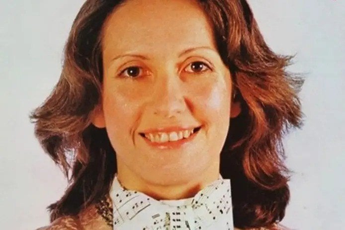 ブリンカンド・アオ・クラシコスとケイジーニョス・フレスコスの作者、アナ・ファリアが死去