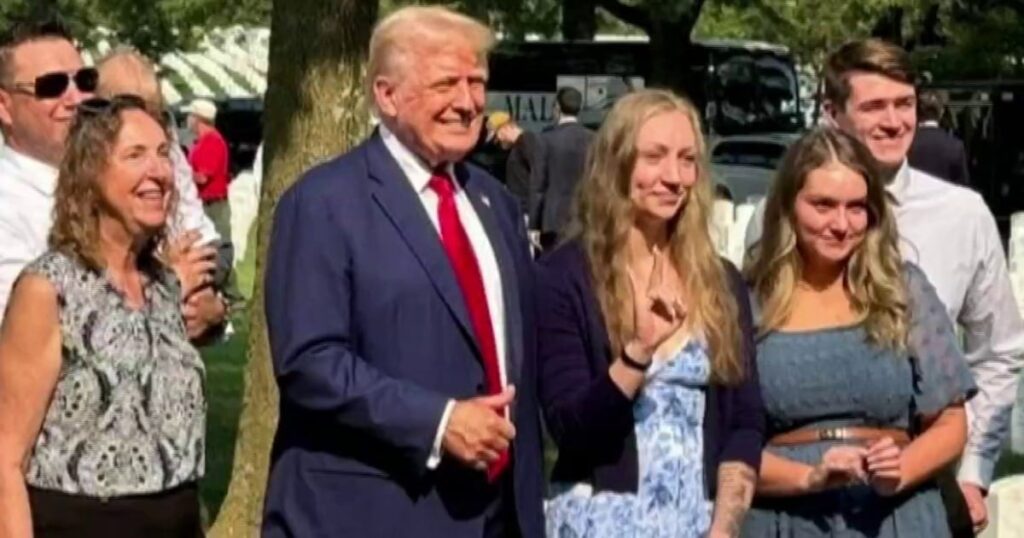 「恥ずべき行為」：トランプ前大統領、海兵隊員の墓の上で違法と思われる写真撮影で非難を浴びる