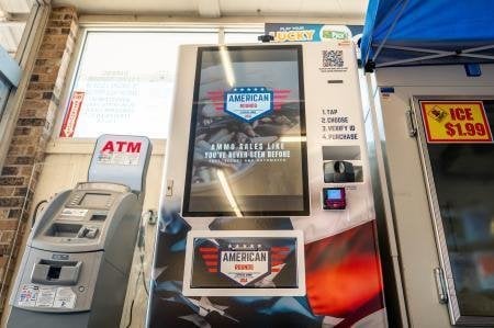 AIで本人確認、「銃弾自販機」 犯罪増加を懸念する声も ｜ 米国