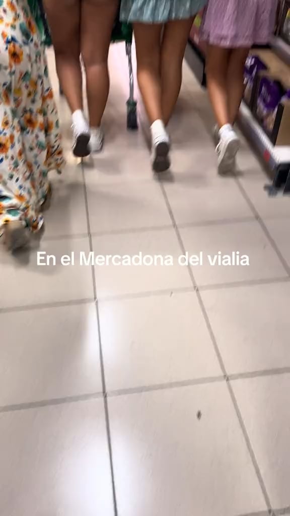 ロス・メルカドナス、午後7時😑