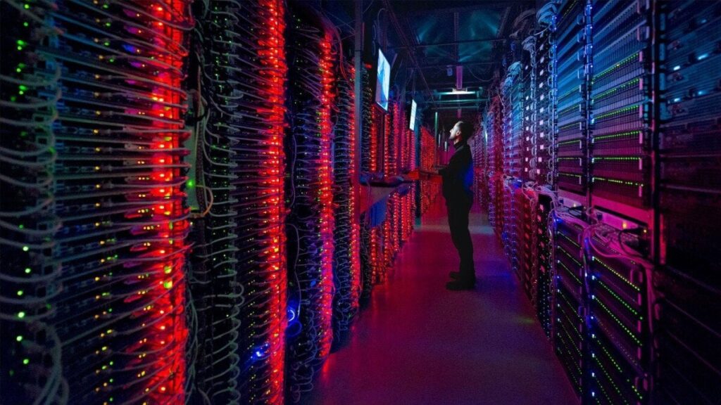 チャットボットが気候を破壊している：巨大なデータセンターが数年以内に日本の電力消費量をすべて飲み込む可能性がある