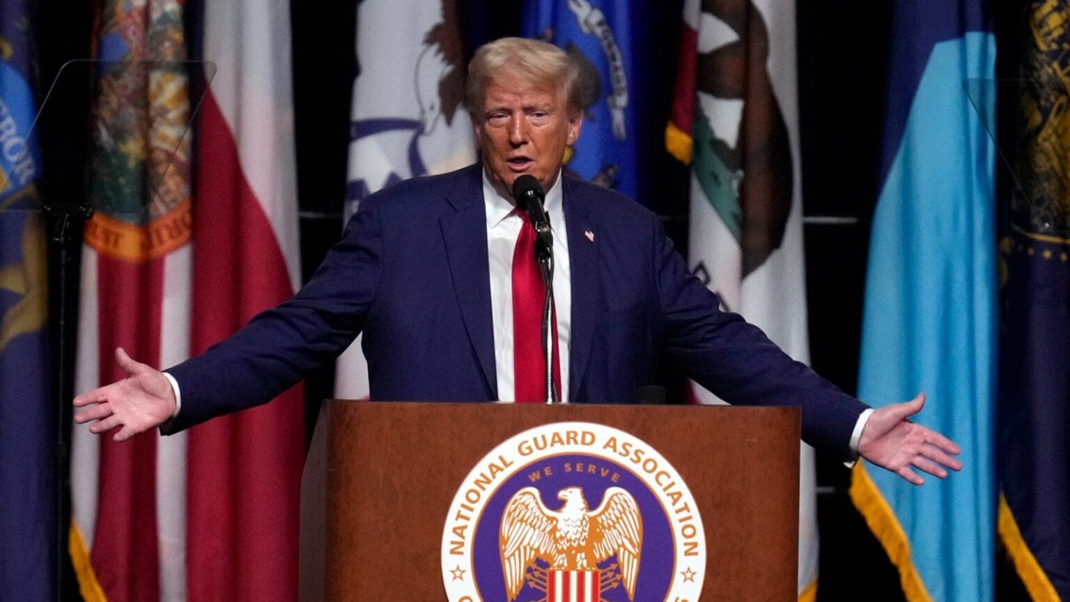 トランプ氏、憲法修正第1条を「制限しなければならない」と主張