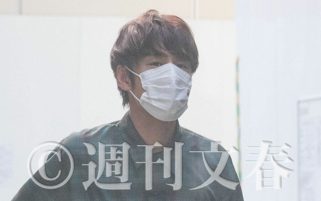 「本人の希望も含め謹慎」KAT-TUN中丸雄一（40）が橋本環奈似女子大生と“アパホテル密会衝撃写真”　事務所は「家族やお相手に辛い思いをさせたことを深く反省」「弊社も看過できず、大変遺憾」