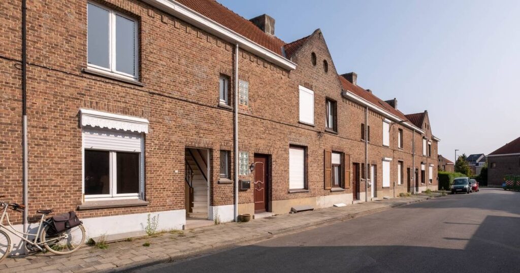 PVDA、公営住宅の販売を批判：「住宅危機の解決策ではない」