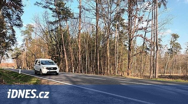 D11高速道路とパルドゥビツェ西側の回廊の間にある小さな村の首長たちは、将来のVRTルートの6つのバリアントすべてを拒否し、「ここではこのルートは望まない」としている。