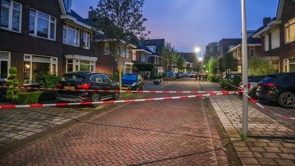 亡くなった配管工の自宅が再び襲撃対象、2人逮捕