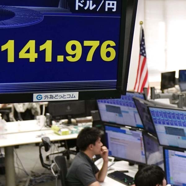 過去最大の下落幅に投資家はパニック売りだが…円高・株安でも「慌てる必要なし」とエコノミストが説く根拠 ― 物価上昇に若干の歯止め