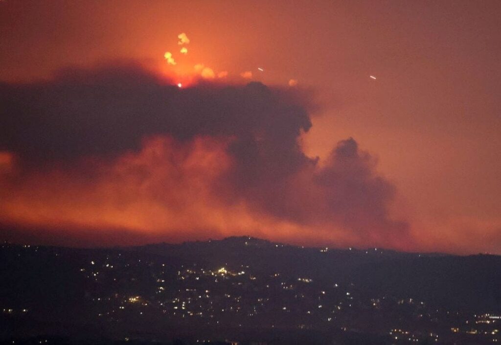 イスラエルとヒズボラが交戦　航空便に欠航や遅れ