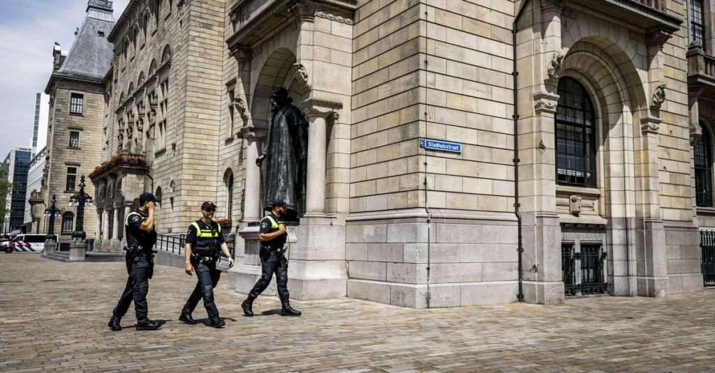 ロッテルダム警察の強化で市民に対する「差別、性差別、過度の暴力」のリスクが高まる