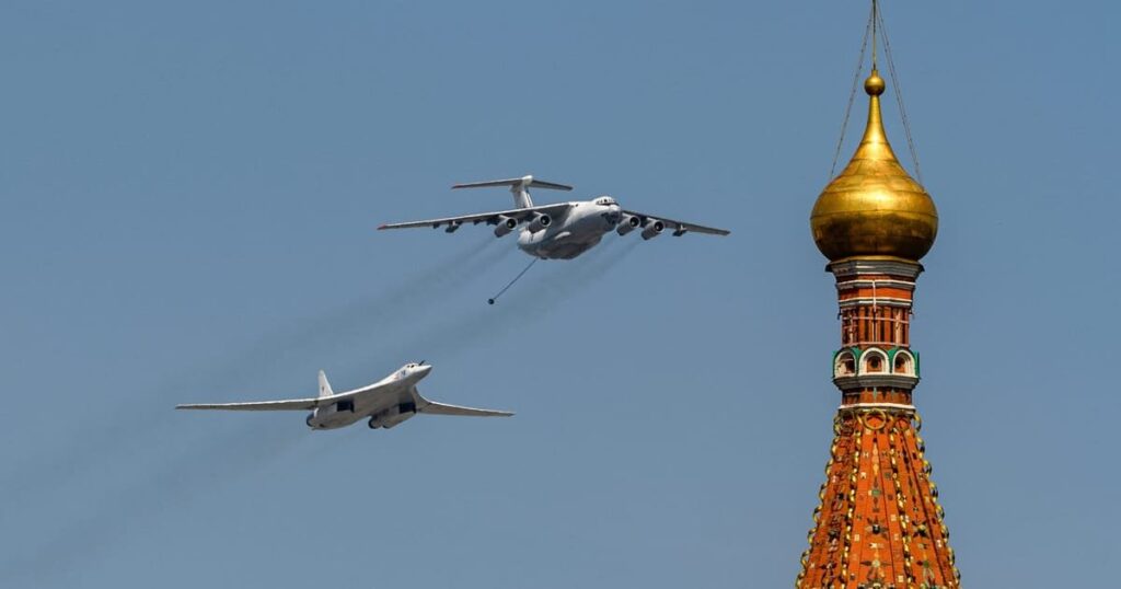 モスクワ攻撃：防空部隊がロシア首都上空で殺人ドローンを撃墜