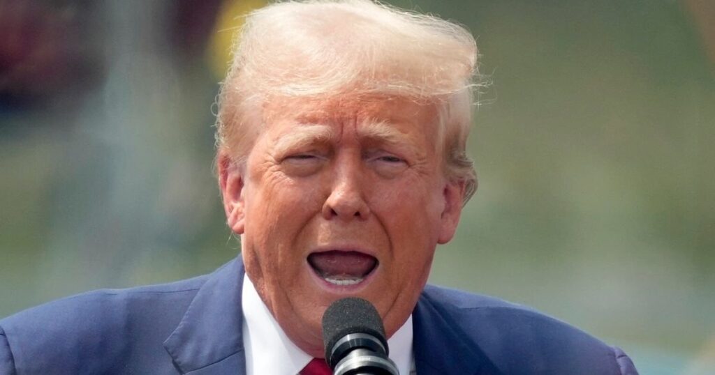 トランプ氏、深夜に「過大評価されているユダヤ人知事」を攻撃し暴走