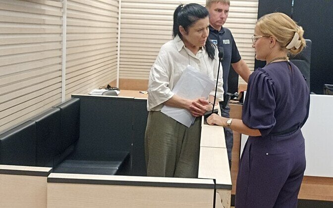 検察当局、ロシアメディアに寄稿したジャーナリストを反逆罪で告発