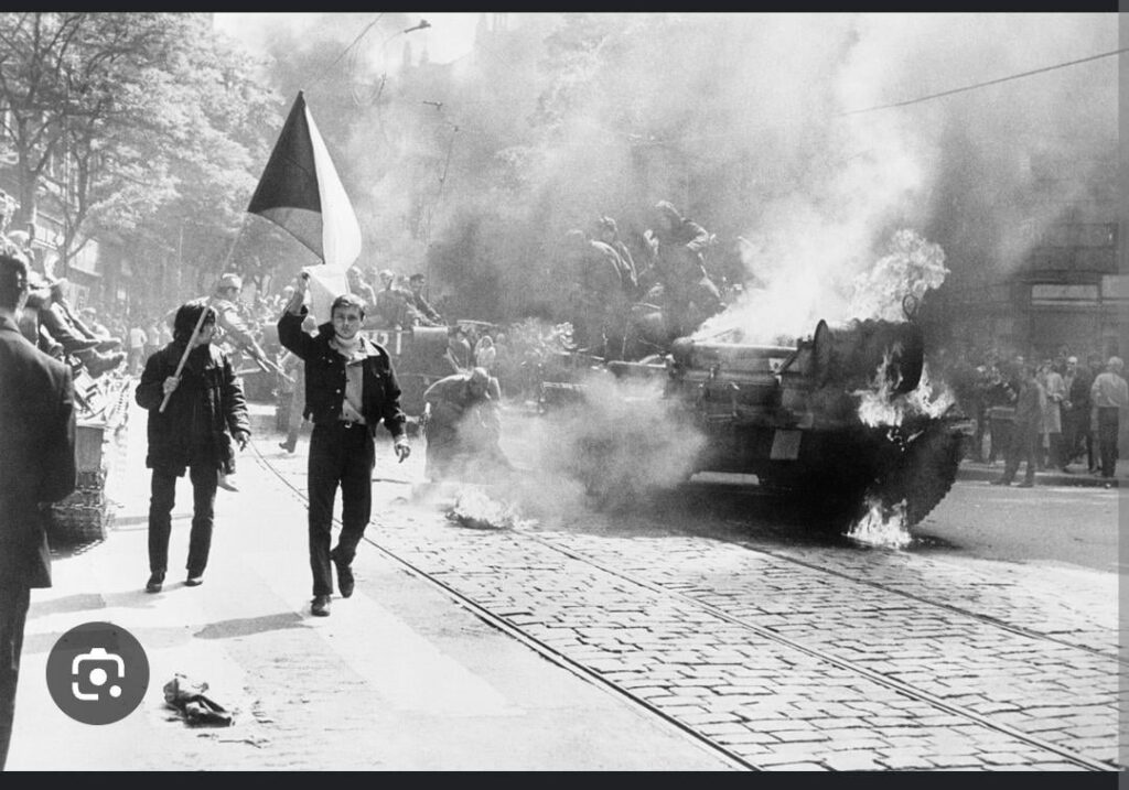 ワルシャワ条約機構軍によるチェコスロバキア侵攻から56年。私たちは忘れません🇨🇿🇨🇿