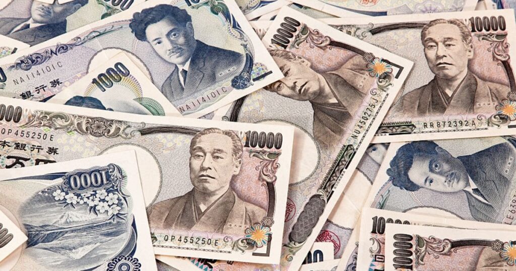 じつは、日本がいつの間にか「モノを売って稼ぐ国」から変貌していた…！― 経常黒字のほとんどが「投資収益」