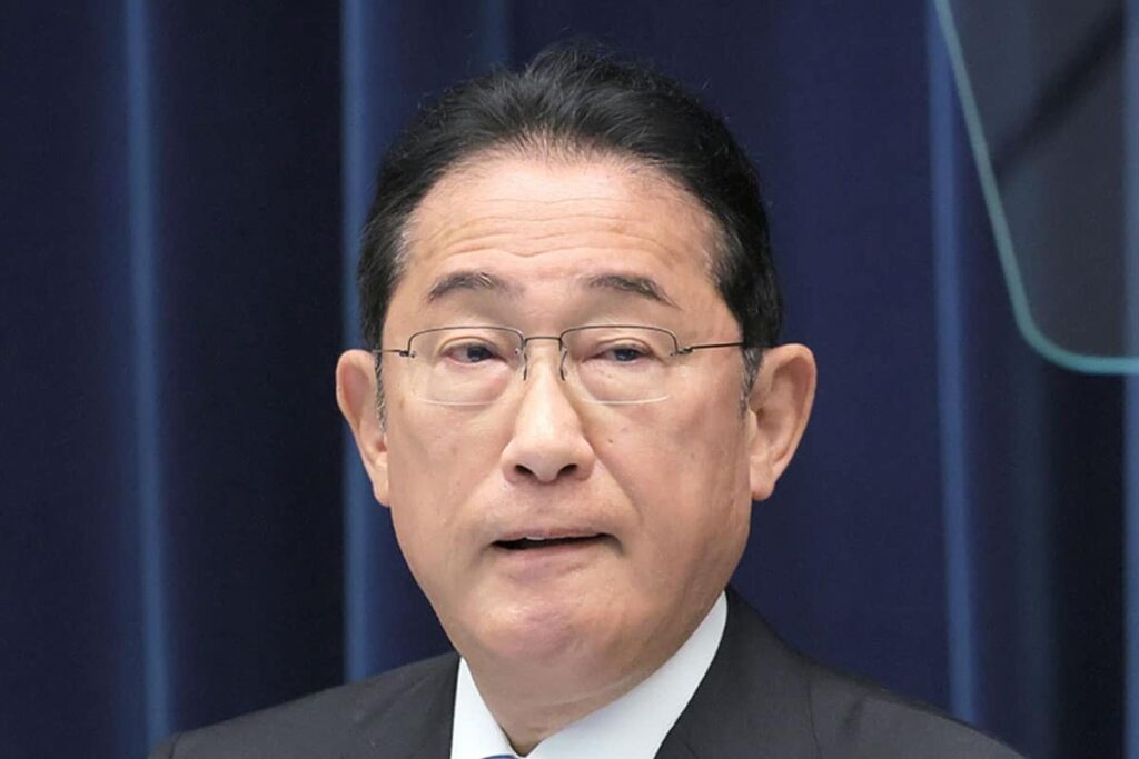 岸田文雄首相、ライバルに“ダブルスコア負け”残念すぎる実情が「不出馬」決断直前に自民党内で回覧されていた ― 夏休み真っ盛りに永田町は“大忙し”