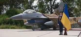 ウクライナはオランダから運ばれたF16をロシア領土上空で使用することが許可されている