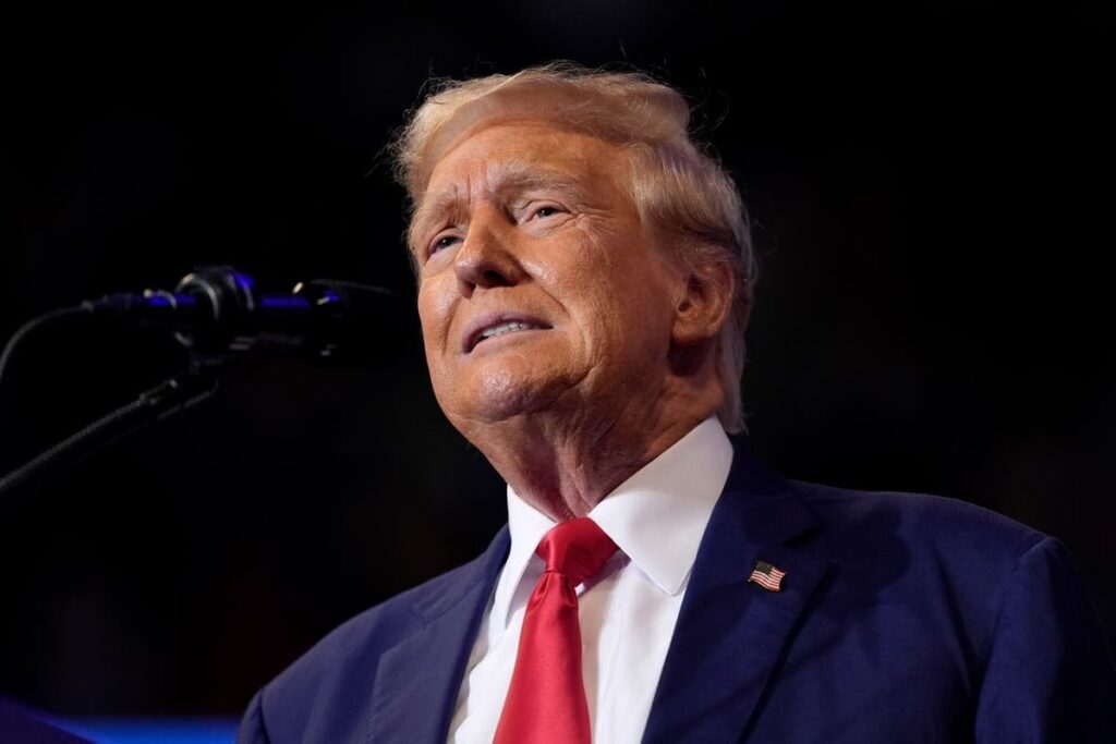 トランプ大統領は再びオリンピックの金メダリスト2人を非難し、女性ボクサーを男性と誤って分類した。