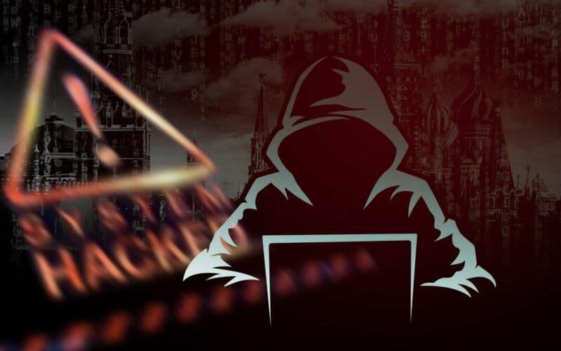 クレムリンは西側諸国の批判者に対してサイバースパイ活動を行っている。2022年以来、米国とヨーロッパの西側諸国のジャーナリスト、政治家、公人、政府機関、非政府機関、科学機関、メディア組織に対して大規模なサイバー攻撃活動が行われている。