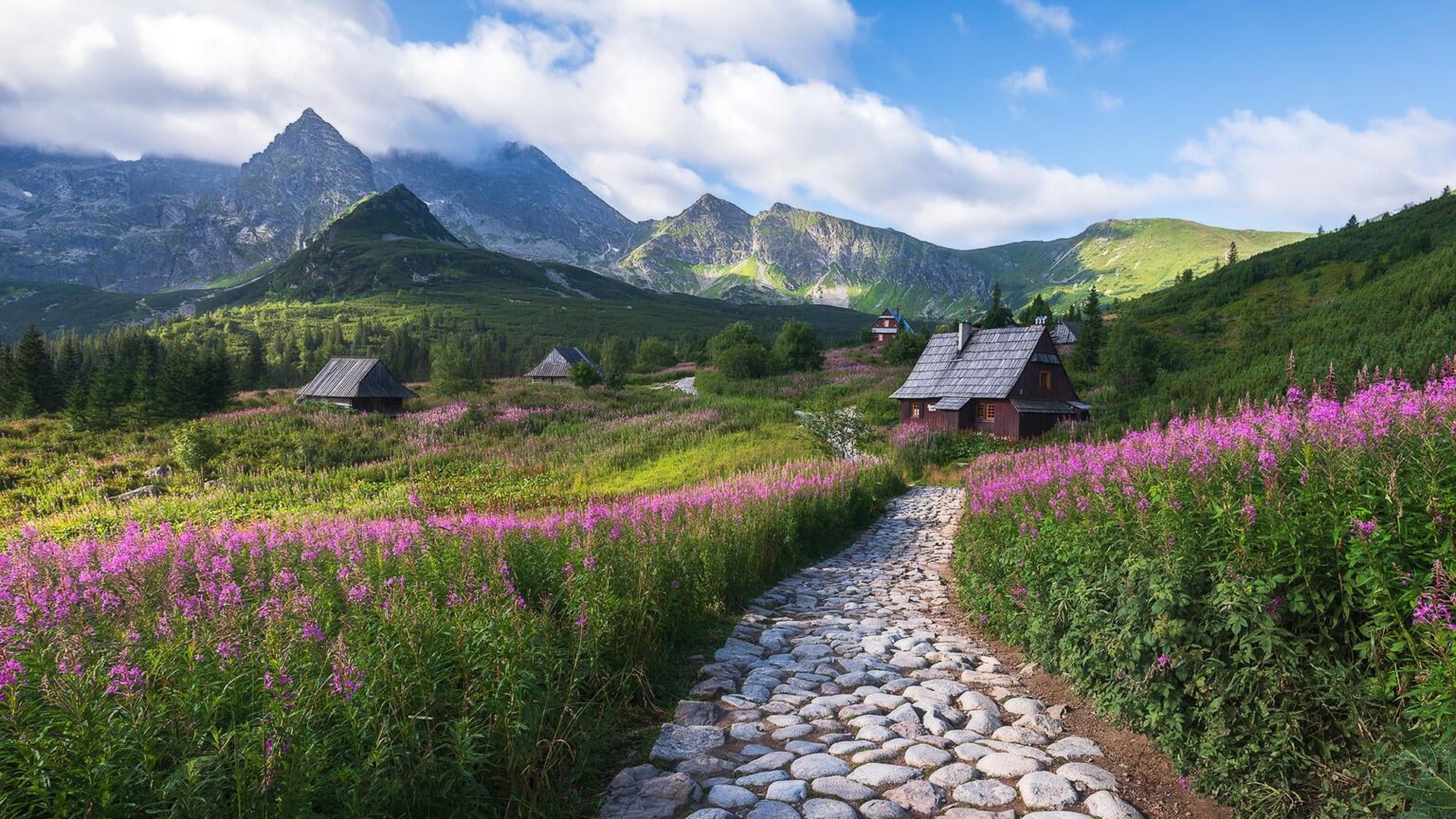 ポーランドのタトラ山脈で最も美しい景色の一つ
