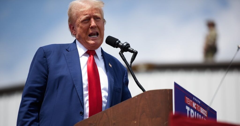 トランプ氏、単純な質問で5分間暴言を吐く