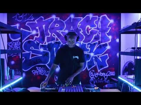Raves & Vibesで素敵なダンスを楽しみましょう