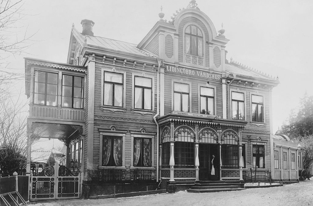 100年前の今日、木造城のリディンゲブロ旅館が火災により焼失しました。