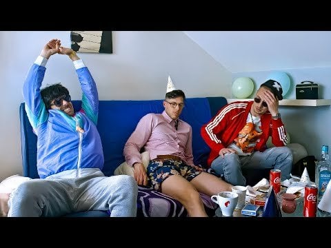 オンリー・サム - Js Got No More Rent feat. Gojko "Hitmacher" Ajkula、Nipke (オフィシャル ミュージック ビデオ)