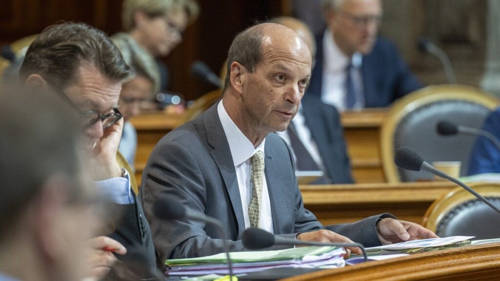 ロシアに友好的な州議会議員らはプーチン大統領に賛成票を投じた | スイスの対ロシア制裁の一部は、小議会が賛成すれば解除される。州議会議員らの投票結果については、こちらをご覧ください。