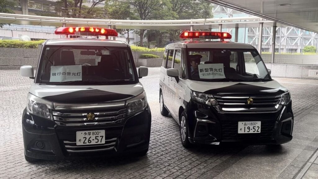 パトカー赤色灯、聴覚障害者に配慮 パトロール時は点滅、緊急と区別―警察庁