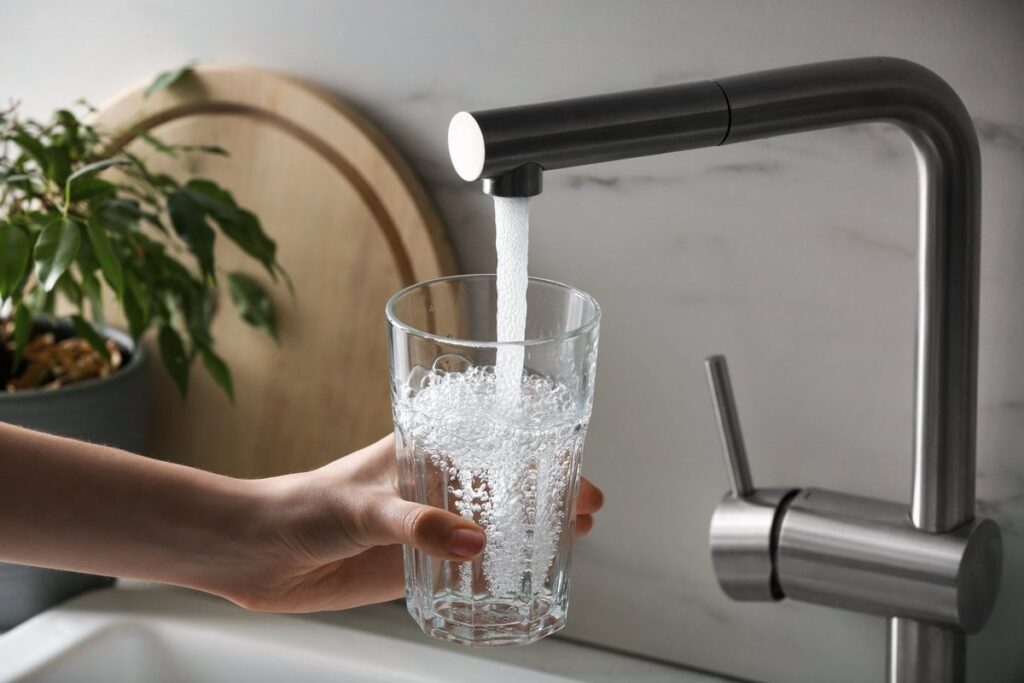 タリンナ・ヴェシは電気料金に言及して水の価格も値上げする